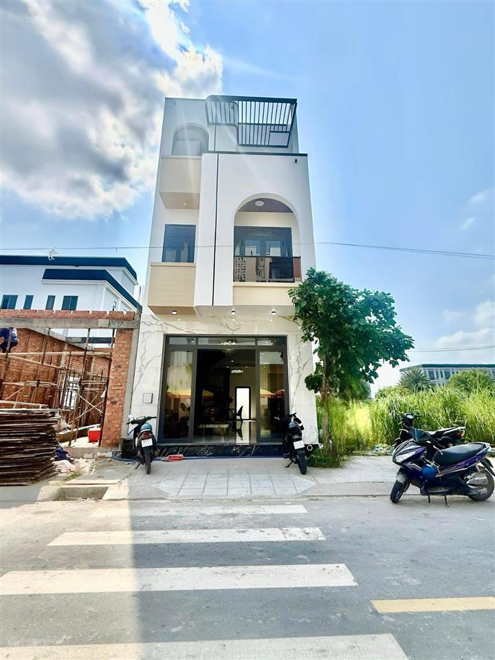 Bán căn 1trệt 2 lầu đường tập đoàn 16, phong phú, bình chánh 2tỷ 250 triệu