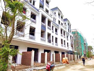 Cần bán căn liền kề 100m2 tại cổ bi gia lâm xây 5 tầng trong giá tốt nhất.  em xem nhà luôn.