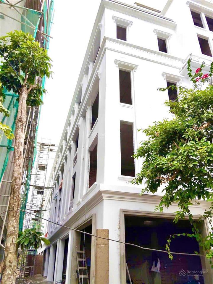 Cần bán căn liền kề 100m2 tại cổ bi gia lâm xây 5 tầng trong giá tốt nhất.  em xem nhà luôn.