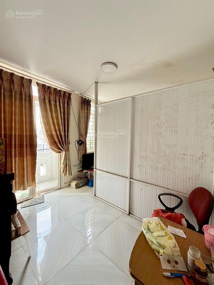 96m, 1/ ra đường lưu chí hiếu, oto đậu cửa 4 lầu giá chỉ 9,x. tỷ