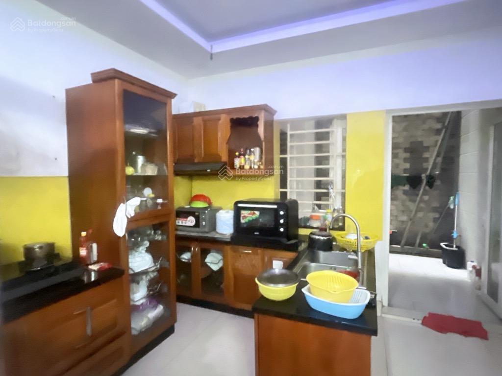 96m, 1/ ra đường lưu chí hiếu, oto đậu cửa 4 lầu giá chỉ 9,x. tỷ