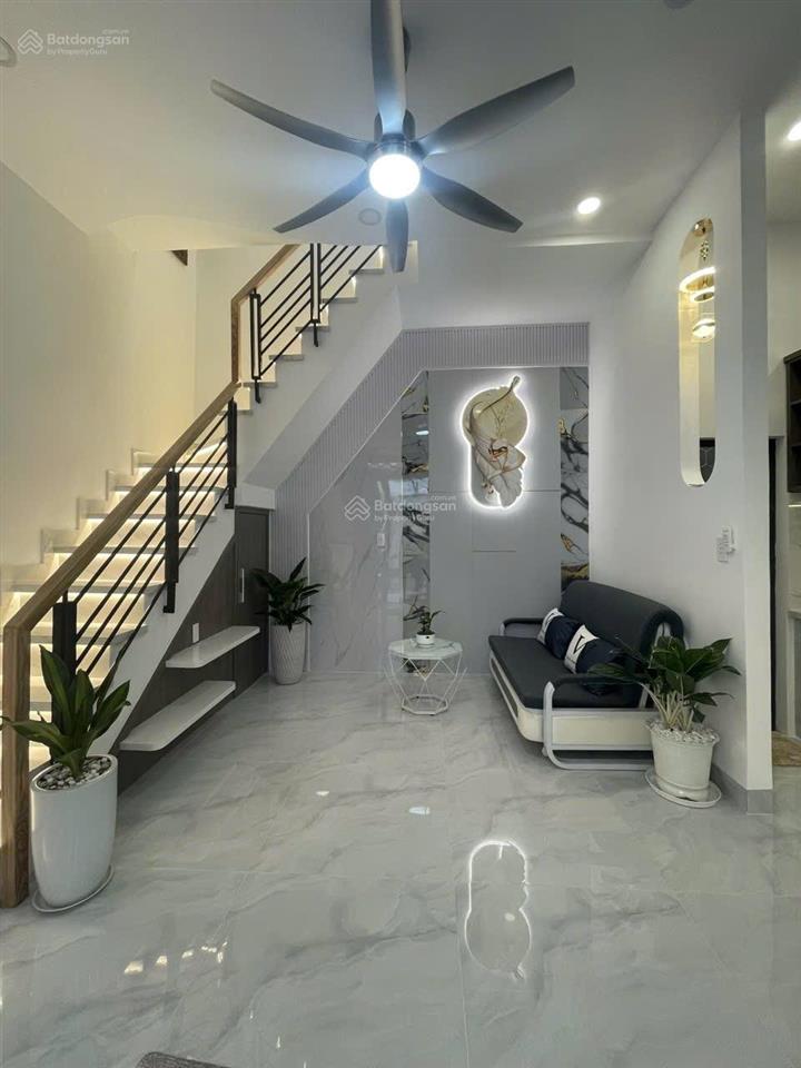 Chủ gấp bán giảm 200tr  giá còn 4.19 tỷ siêu phẩm gò vấp  2 lầu mới đẹp ở ngay  ô tô đỗ cửa