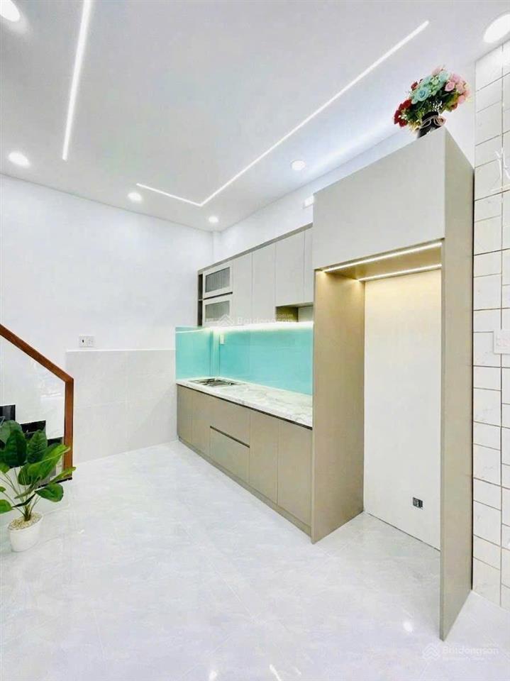 Nhà siêu hot chỉ 3,680 tỷ  có ngay lê văn quới  dtsd 50m2  đường 4m