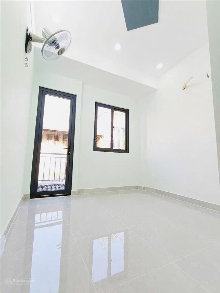 Nhà mặt tiền đường 3b ngay trường bình long 15m2, 3 tầng chỉ 3.4 tỷ, tl 1 trệt 2 lầu