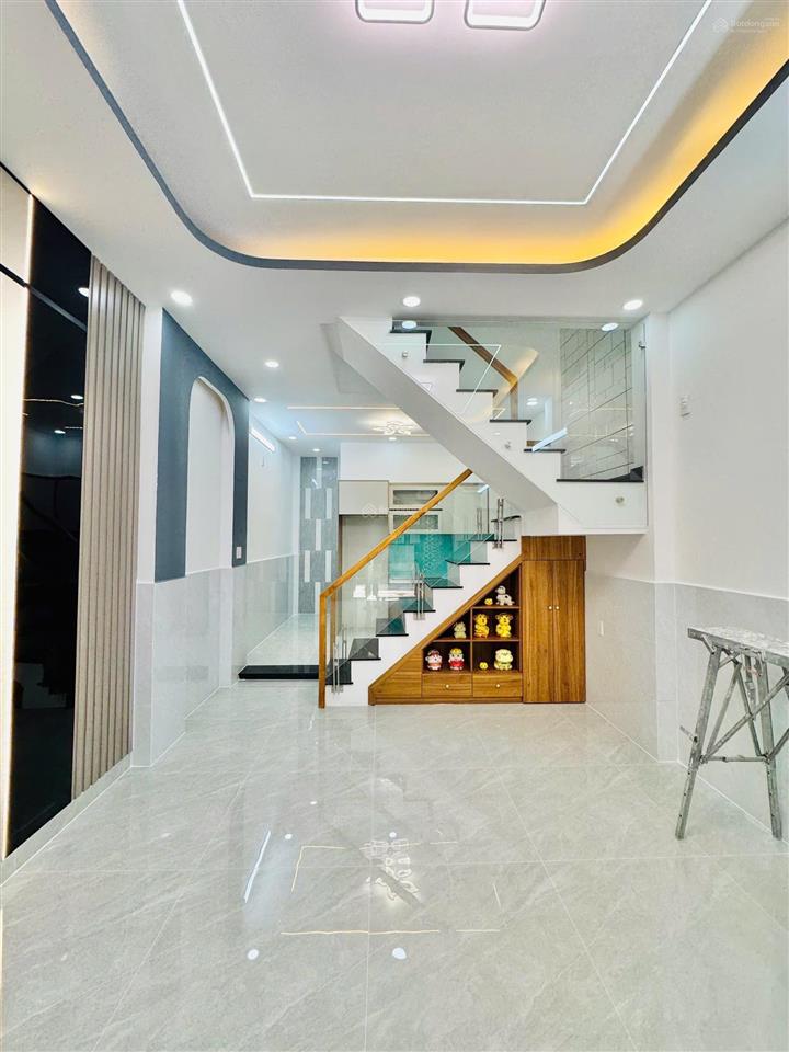 Nhà nhỏ giá tốt  ngay chợ lê văn quới  sát tên lửa  nhà 2 tầng  hẻm sạch đẹp  3.9x10 chỉ 4.8ty