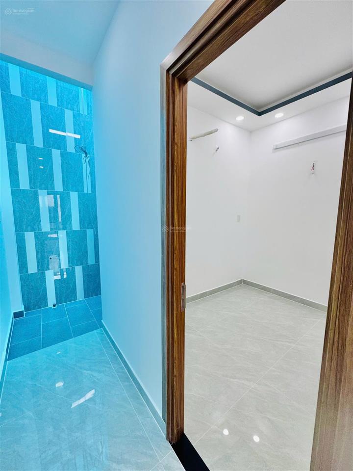 Nhà nhỏ giá tốt  ngay chợ lê văn quới  sát tên lửa  nhà 2 tầng  hẻm sạch đẹp  3.9x10 chỉ 4.8ty