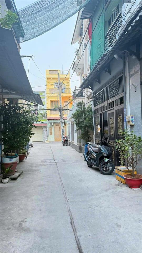 Chỉ 5.1 tỷ còn tl  lê văn quới  hẻm 5m thông  4 x 10  2 tầng btct. 1 trệt 1 lầu