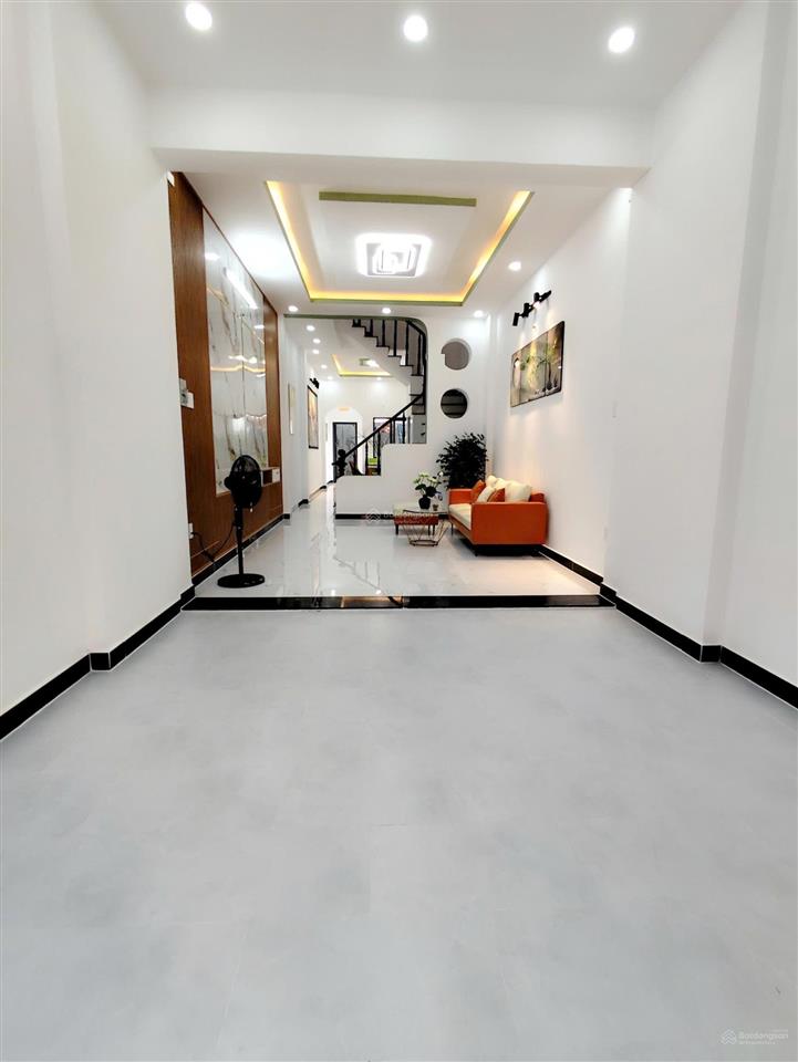 Gấp gấp gấp....giảm mạnh, giảm sốc 500tr chỉ còn 7,88 tỷ. dt 4x20 nhà 3 tấm khu dân cư phân lô