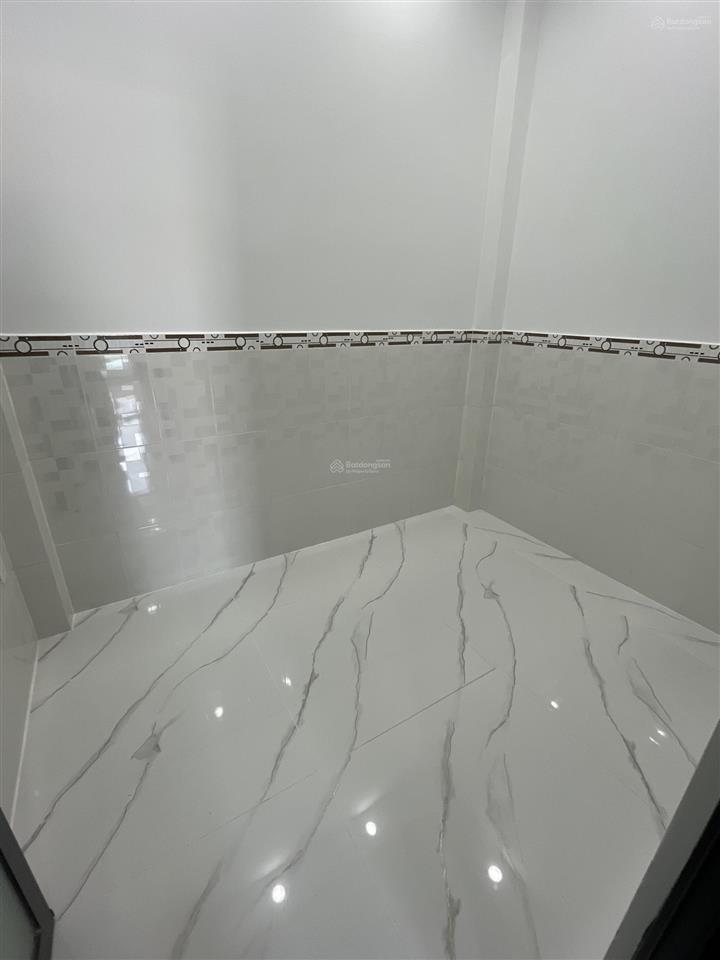 Chỉ 3.45 tỷ tl  phan anh  2 tầng
đúc  dtsd gần 50m2  2pn  giáp
tô hiệu