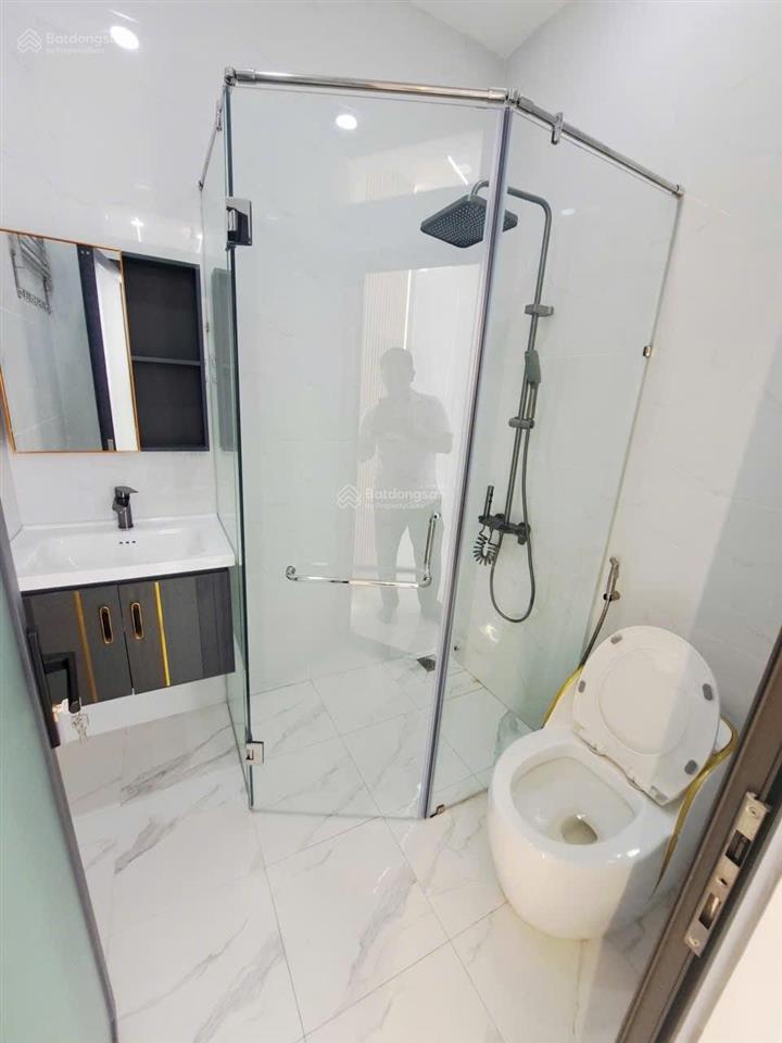 Siêu phẩm mã lò ngay bệnh viện bình tân  50m2, 5 tầng ngang 5m  chỉ 7,3 tỷ tl.