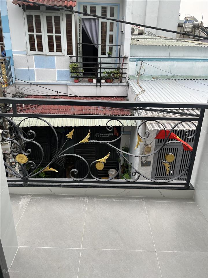 Cạnh liên khu 45  nhà mới 3
tầng đúc đẹp ở ngay  41m2
(4.1x10)  chỉ 4,550 tỷ tl