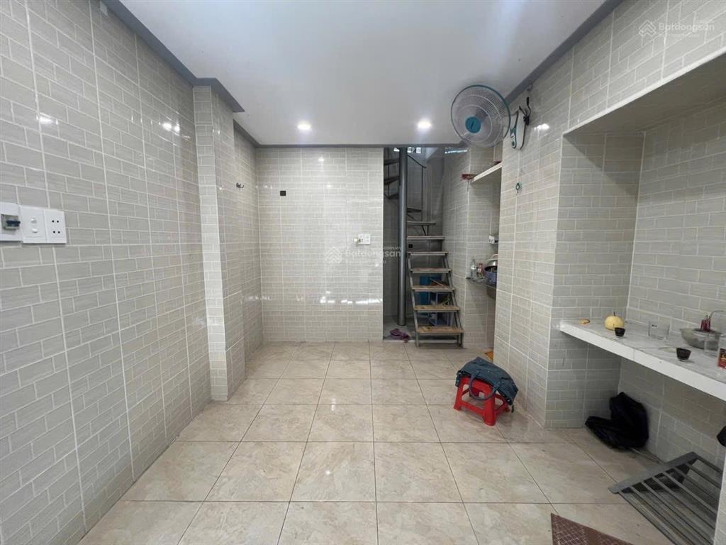 Chỉ 2.99 tỷ sở hửu nhà phố quận 1  42m2 sd, sổ hồng riêng, đ trần quang khải tân định