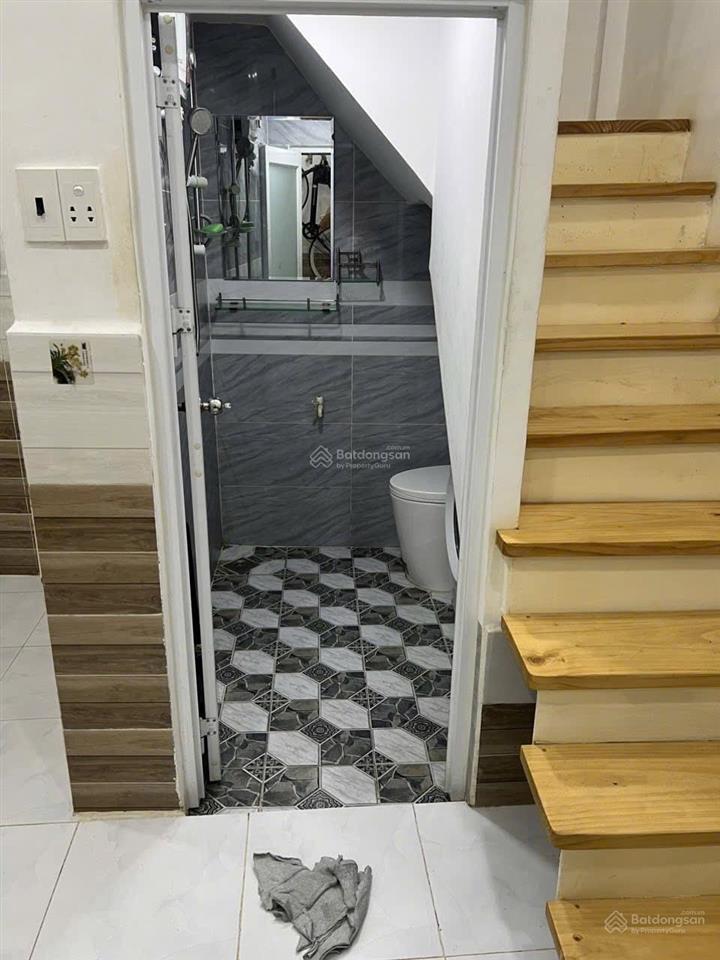 Duy nhất 1 căn  nhà siêu đẹp  trung tâm tp  giá tốt chỉ 1,850 tỷ nhà cmt8