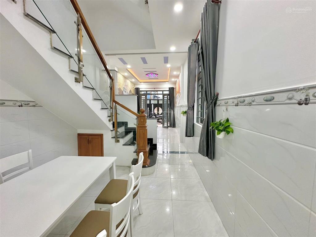 Siêu phẩm căn góc đường 7m thông  ngay 18b gò xoài  4,4m x 18m 3 tầng sân thượng  giá chỉ 6,7 ty