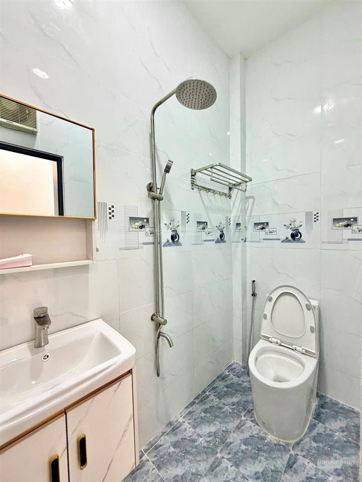 Trương phước phan giáp lê văn quới  32m2 (4 x 8)  hẻm 4m thông 3,99 ty