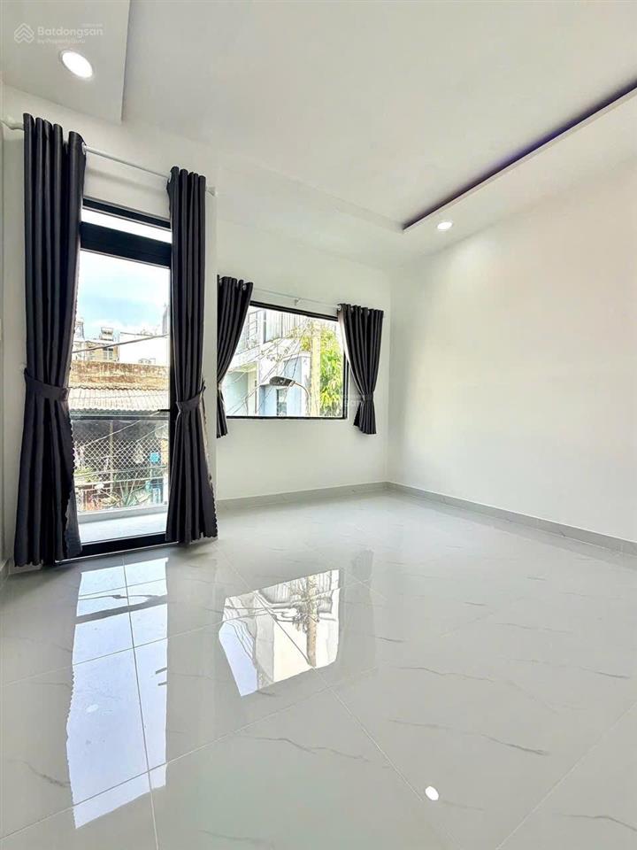 Trương phước phan giáp lê văn quới  32m2 (4 x 8)  hẻm 4m thông 3,99 ty