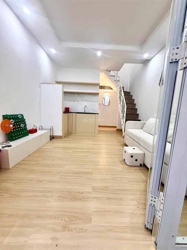 Chỉ 2,950 tỷ tl. kế bên quận 3  quận 10 nhà đẹp trung tâm tân bình giá cực tốt nhà mới ở ngay
