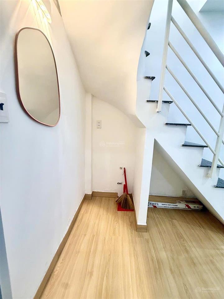 Chỉ 2,950 tỷ tl. kế bên quận 3  quận 10 nhà đẹp trung tâm tân bình giá cực tốt nhà mới ở ngay