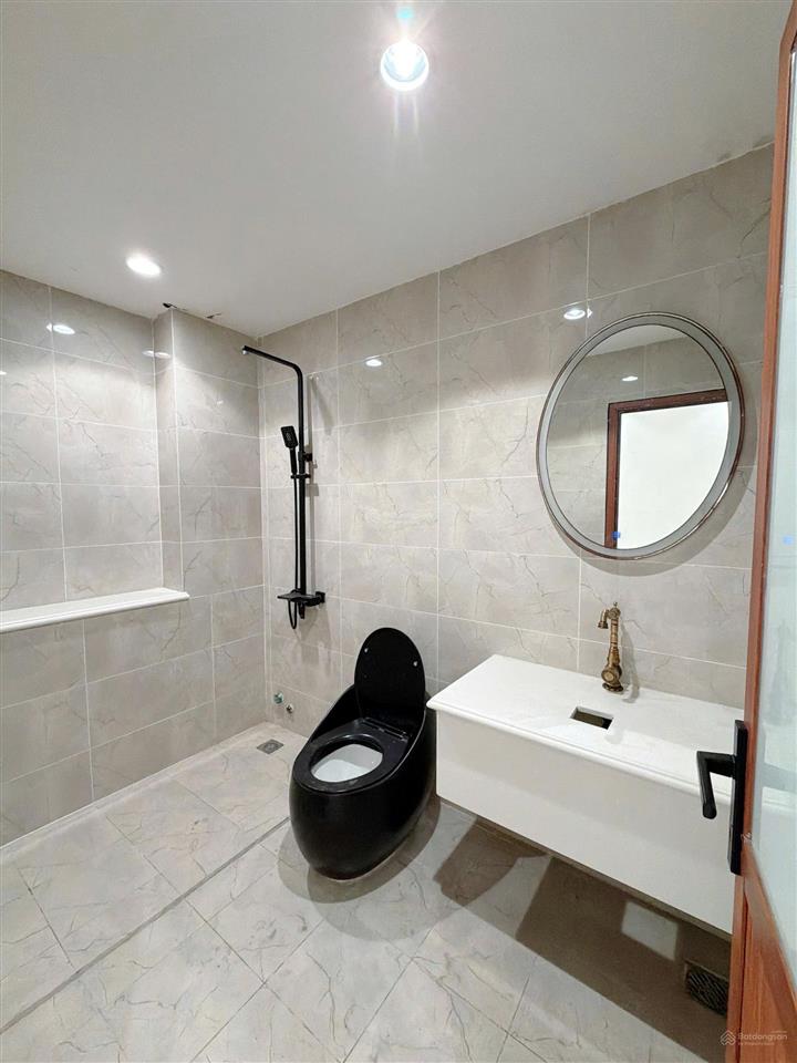 Mặt tiền đường số 22 p bhha bình tân.