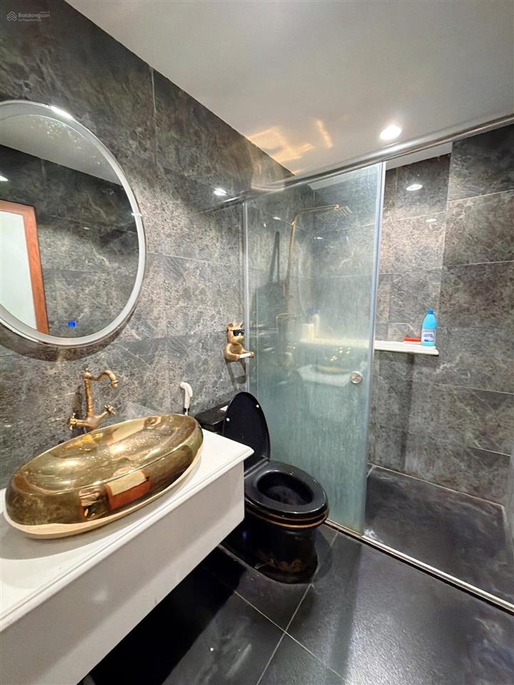 Mặt tiền đường số 22 p bhha bình tân.
