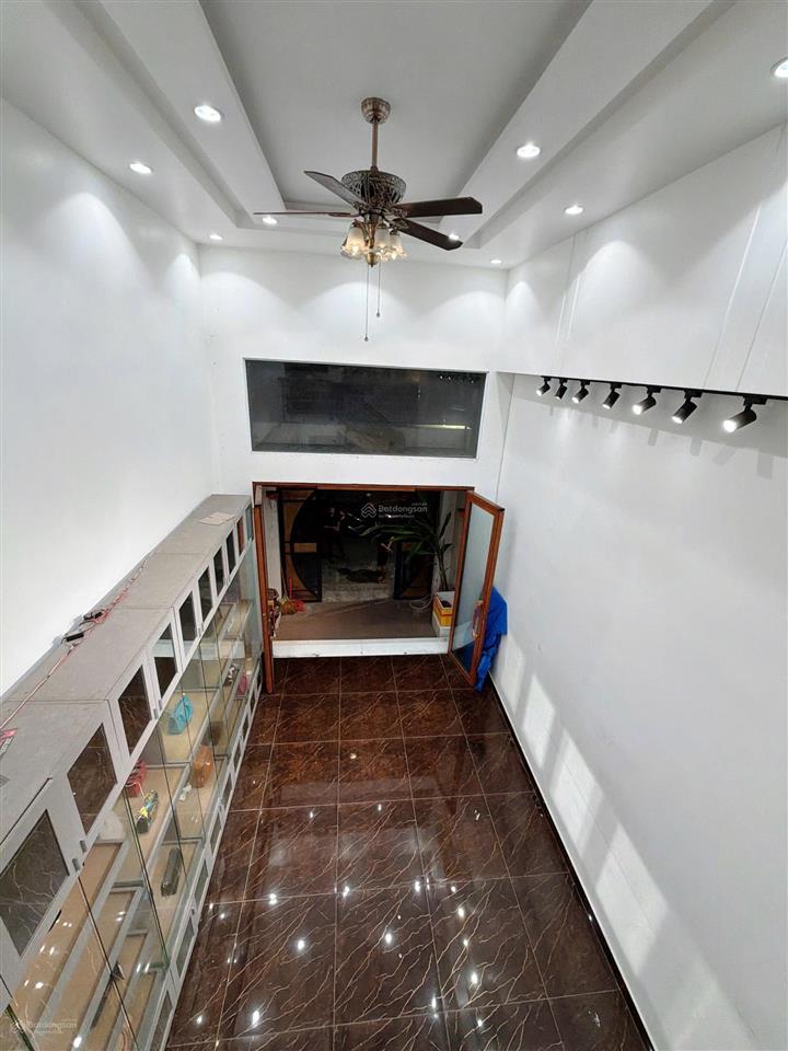 Mặt tiền đường số 22 p bhha bình tân.