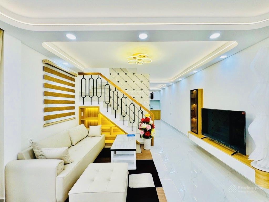 Giảm 550tr, bán trước lễ lê văn duyệt, ngô nhân tịnh  3 tầng btct  4pn 5wc, dt 4.6x10, nhỉnh 6