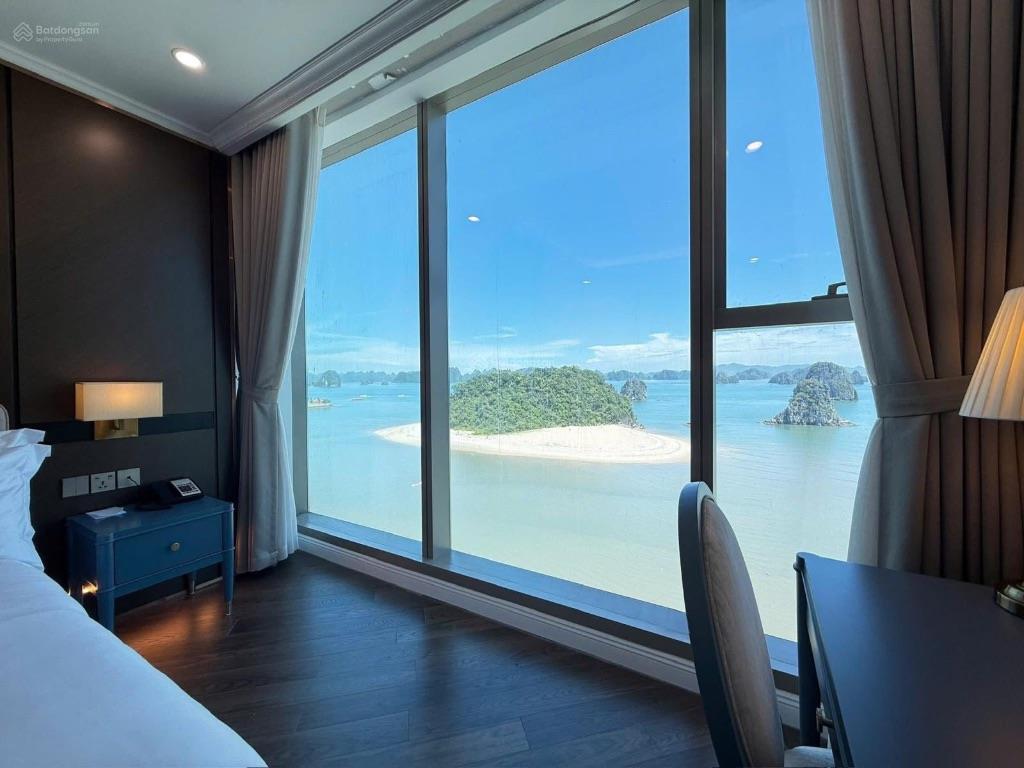 Hot nhất trong kỳ nghỉ lễ này - Crystal Holidays Vân Đồn, giá chỉ từ 1.5 tỷ 