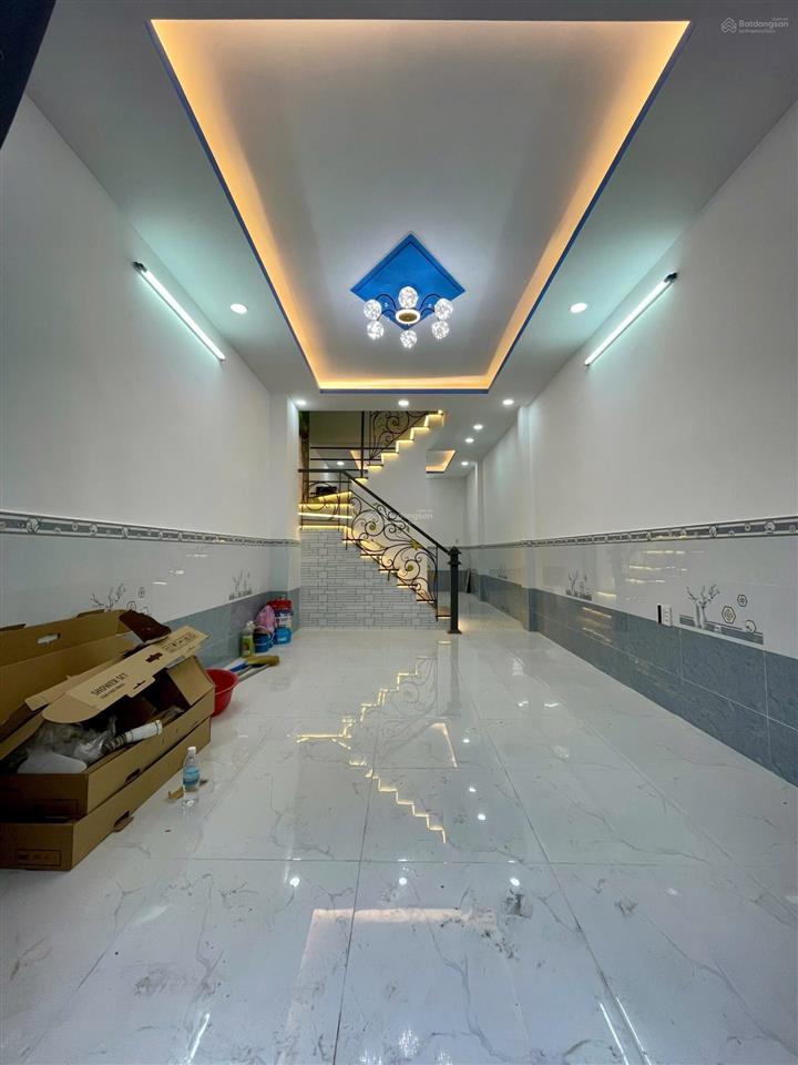 Nhà 2 tầng tặng pull nội thất đường thông 5 m huỳnh thị na giáp ranh quận 12 giá cực rẻ