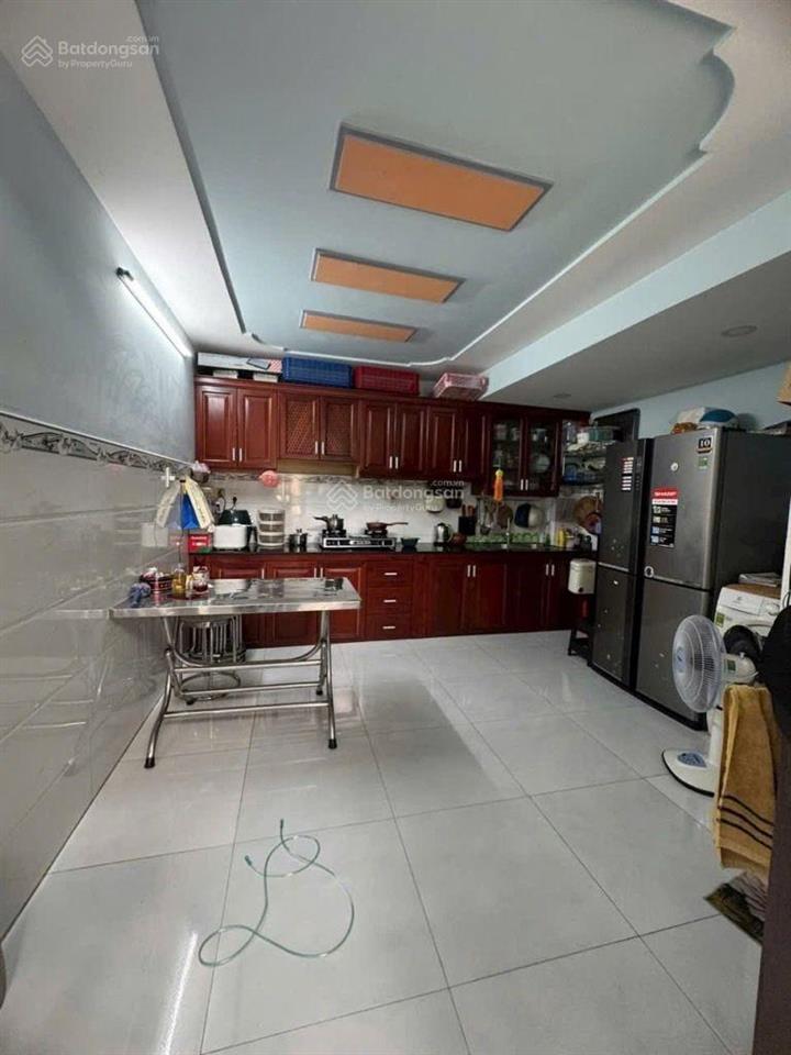 Căn nhà 3 tầng giá cực tốt đường 6m nguyễn ảnh thủ quận 12