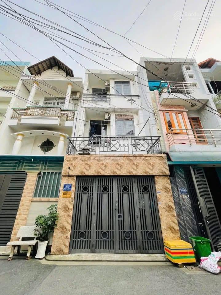 Mức giá chỉ 5 tỷ căn nhà 3 tầng thới an đường 6m khu nhà giàu sang chảnh