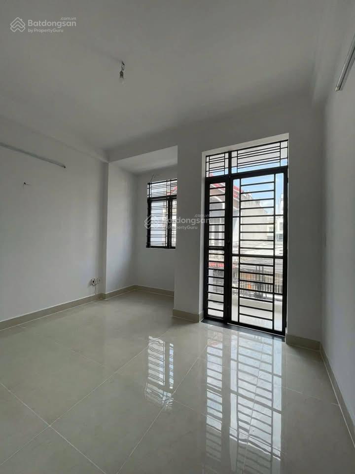 Mức giá chỉ 5 tỷ căn nhà 3 tầng thới an đường 6m khu nhà giàu sang chảnh