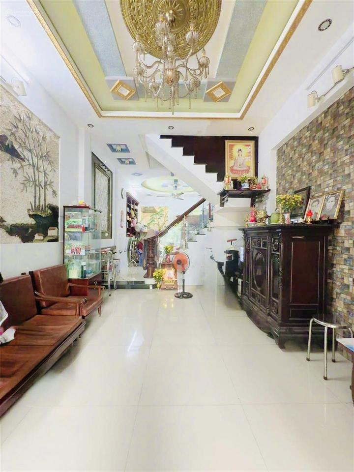 Có 6.5 tỷ  tại sao phải ở hẻm nhỏ? sang quận 12 ở nhà 3 lầu, đường 8m!