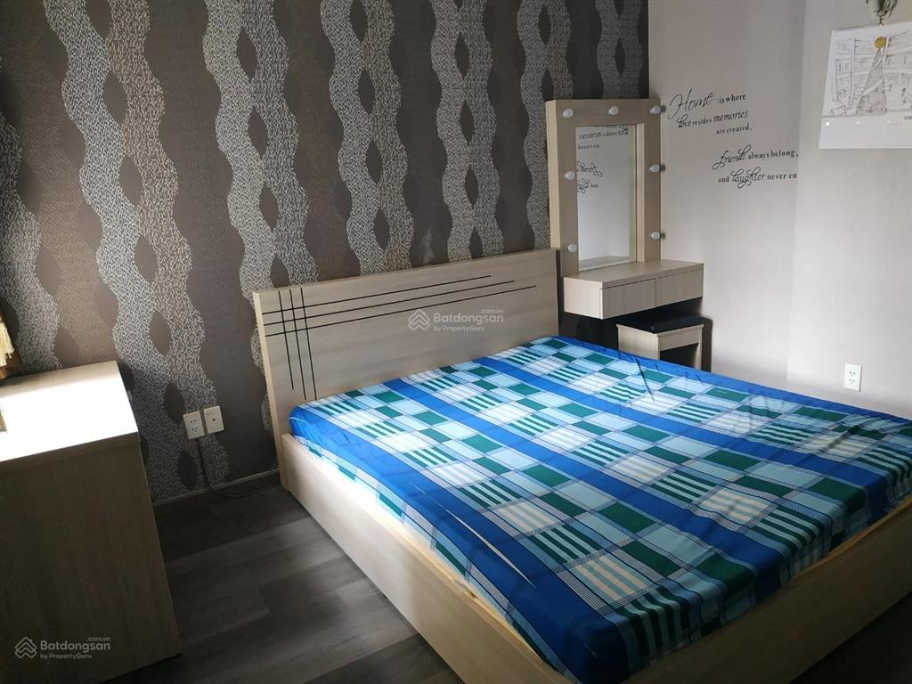 Gia đình tôi bán căn hộ bàu cát ii, 54m2 chỉ với 2,6 tỷ