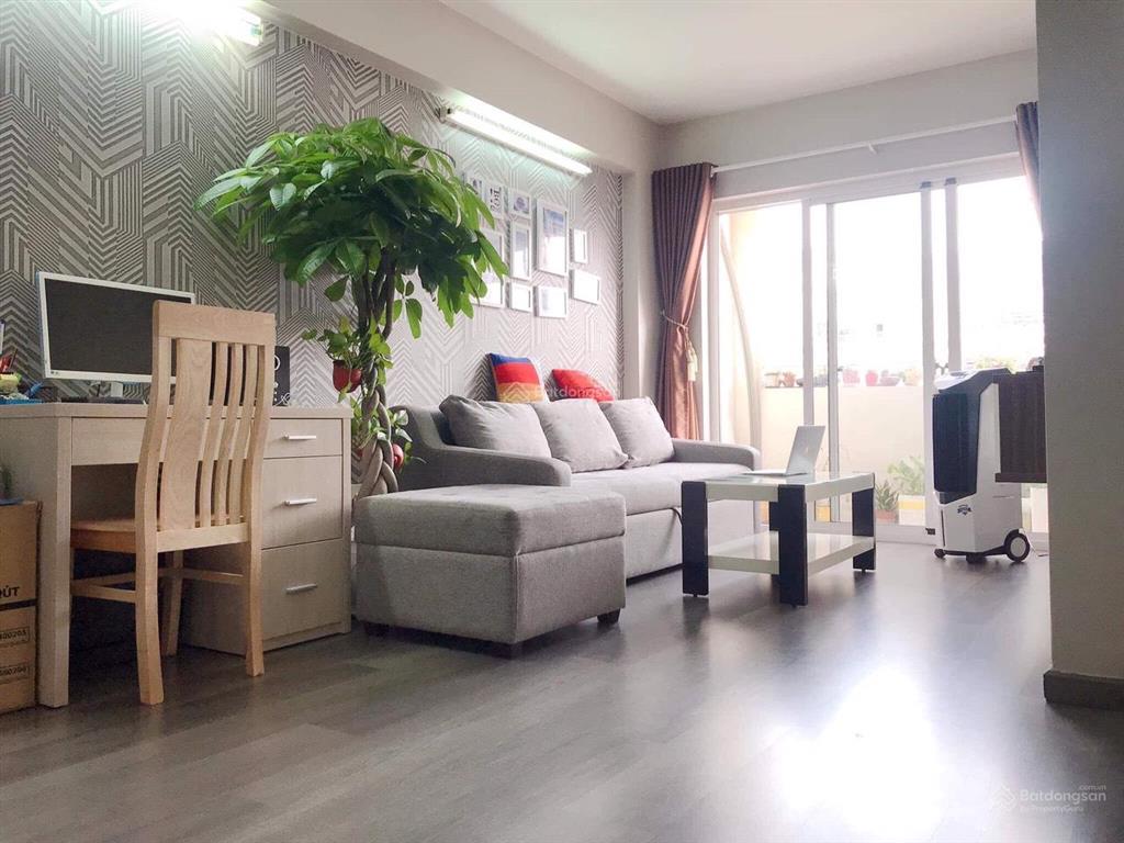 Gia đình tôi bán căn hộ bàu cát ii, 54m2 chỉ với 2,6 tỷ