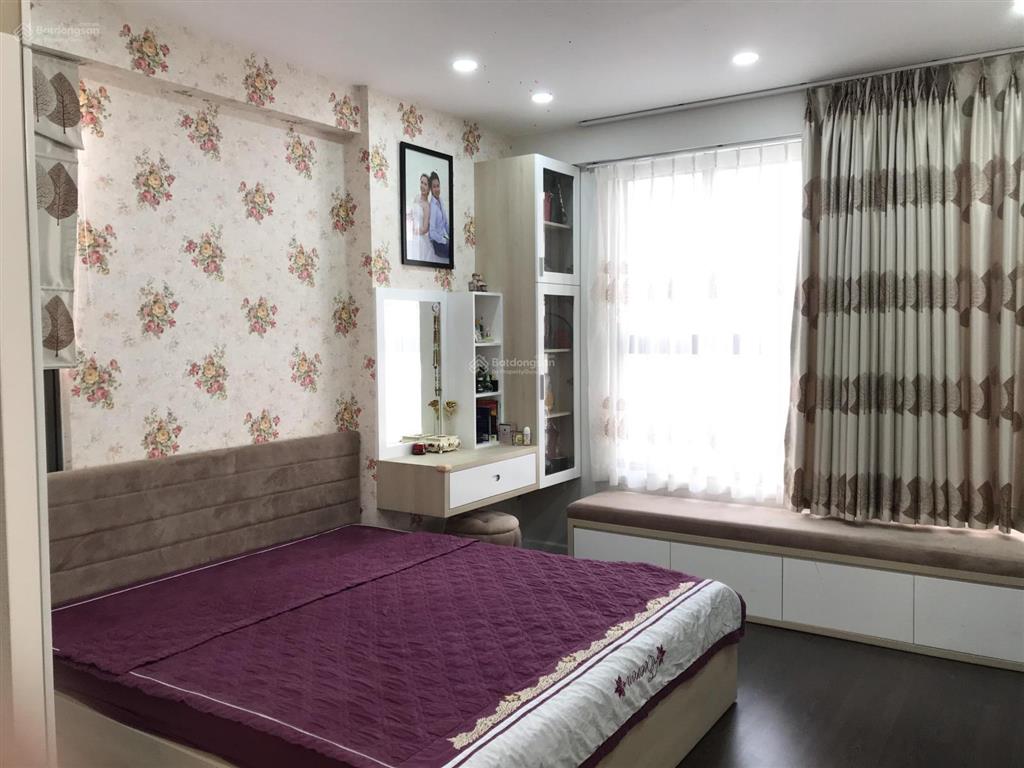 Chính chủ gửi bán gấp căn hộ chung cư tại lữ gia plaza, 90m2 gồm 3pn3wc giá 5,1 tỷ