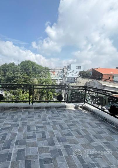 Studio 5tr5 ban công lớn gần vạn phúc