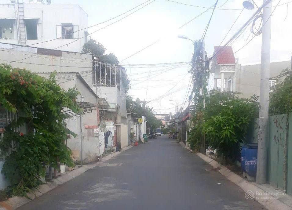 691 chỉ dưới 4 tỷ  lô đất vị trí đẹp gần phạm văn đồng
