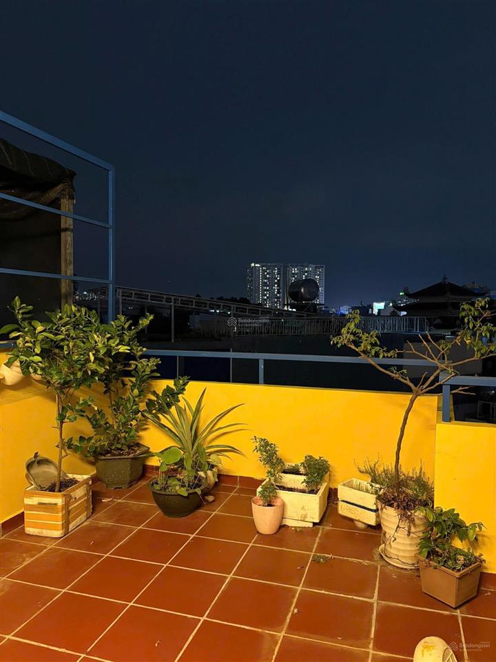 6,99 tỷ nhà đẹp ngay trung tâm bình thọ