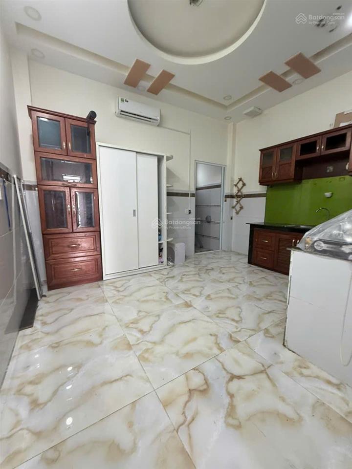Cho thuê chdv có pn riêng + bếp lớn ngay hiệp bình