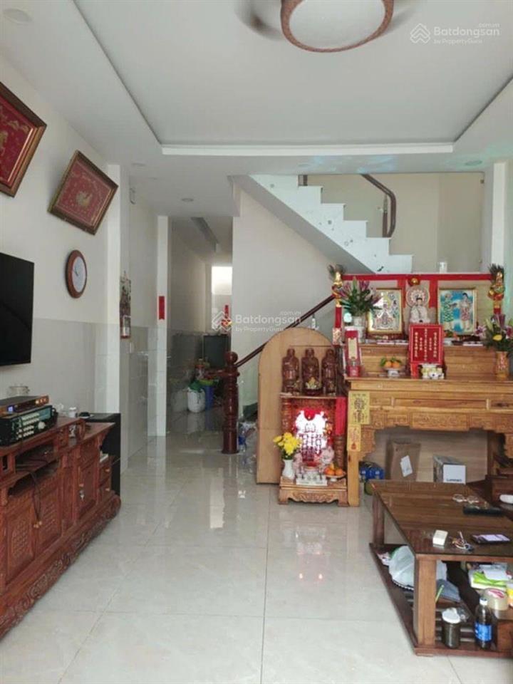 Bán nhà riêng tại 220 võ văn hát, 5 tỷ, 60m2, 3pn, 4wc, 3 tầng