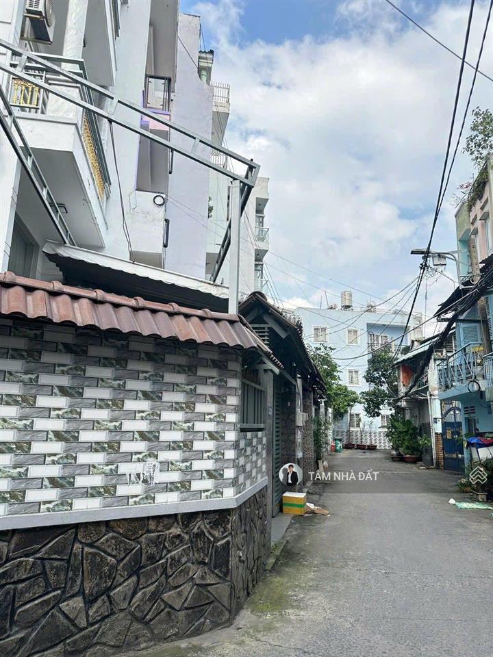 Gần bệnh viện hồng đức ! cực phẩm căn góc 2 mặt thoáng đường thống nhất p10 + 5 tầng đúc 7pn , 7wc