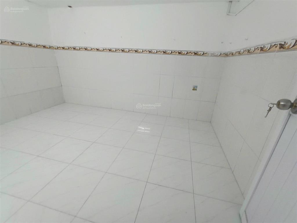 Nhà nguyễn cửu phú chỉ 2tỷ950, 52m2