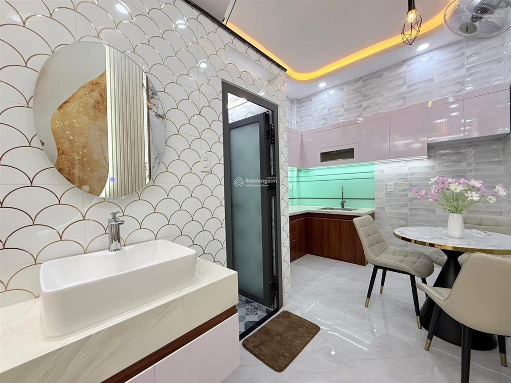 Em hào 0902 811 *** nhà huỳnh văn nghệ, quận tân bình  2 tầng, 2pn, 2wc  shr