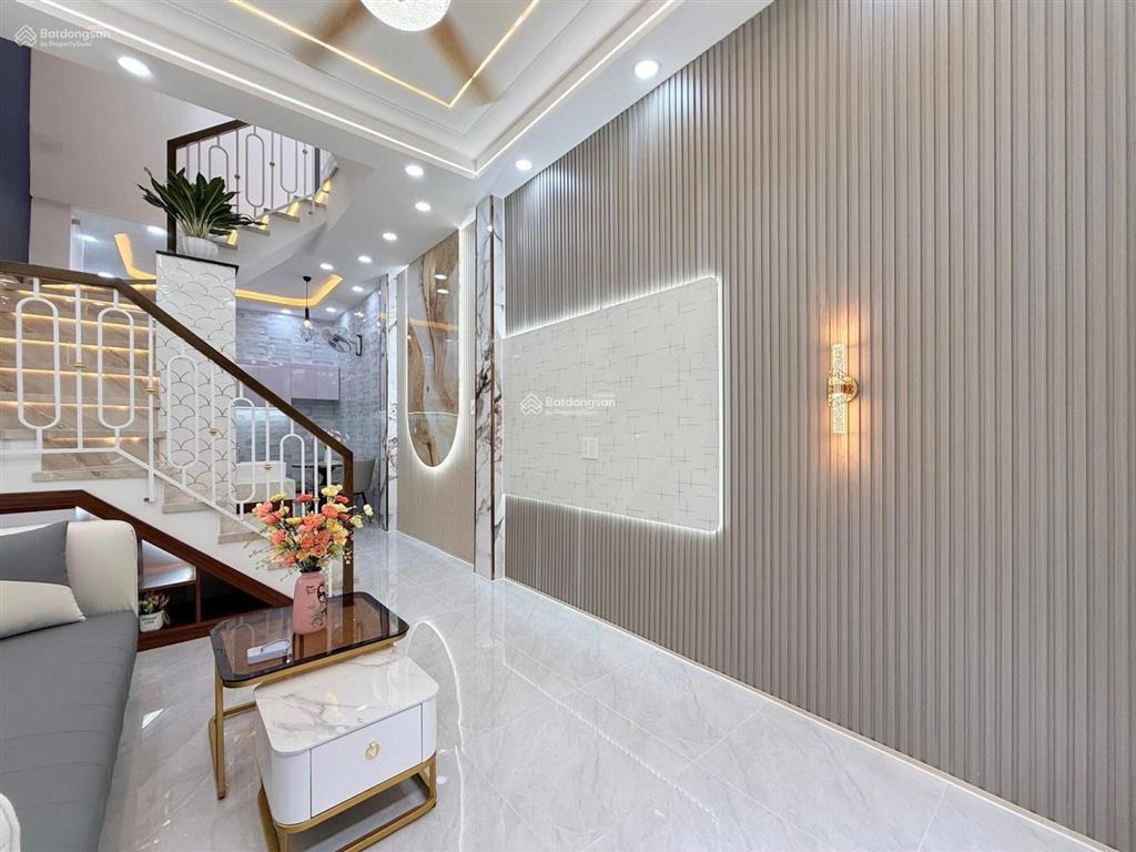 Em hào 0902 811 *** nhà huỳnh văn nghệ, quận tân bình  2 tầng, 2pn, 2wc  shr