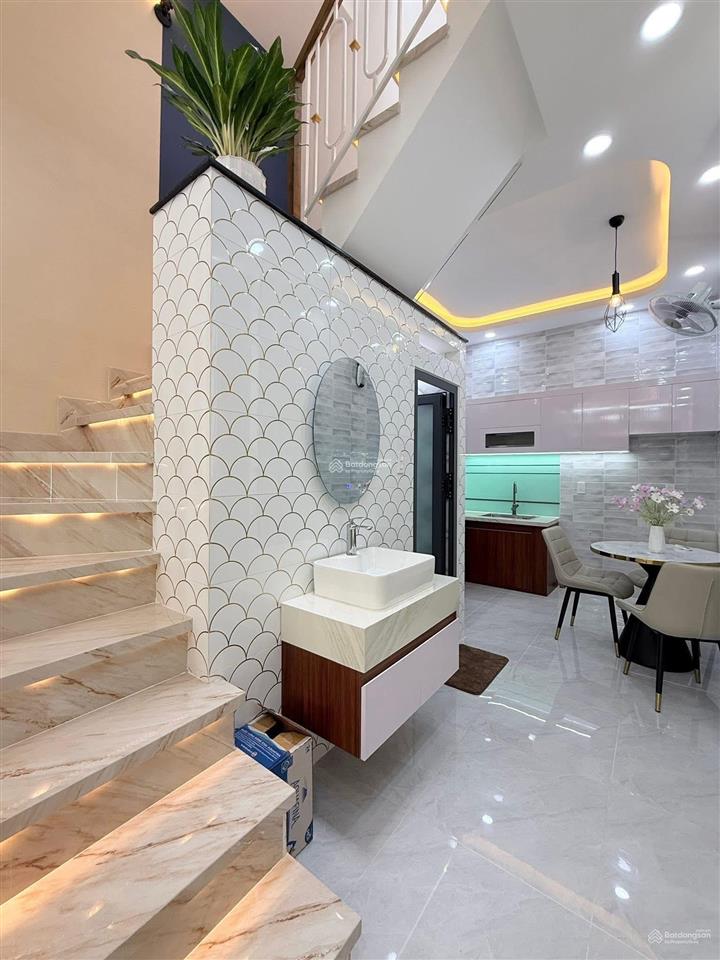 Em hào 0902 811 *** nhà huỳnh văn nghệ, quận tân bình  2 tầng, 2pn, 2wc  shr