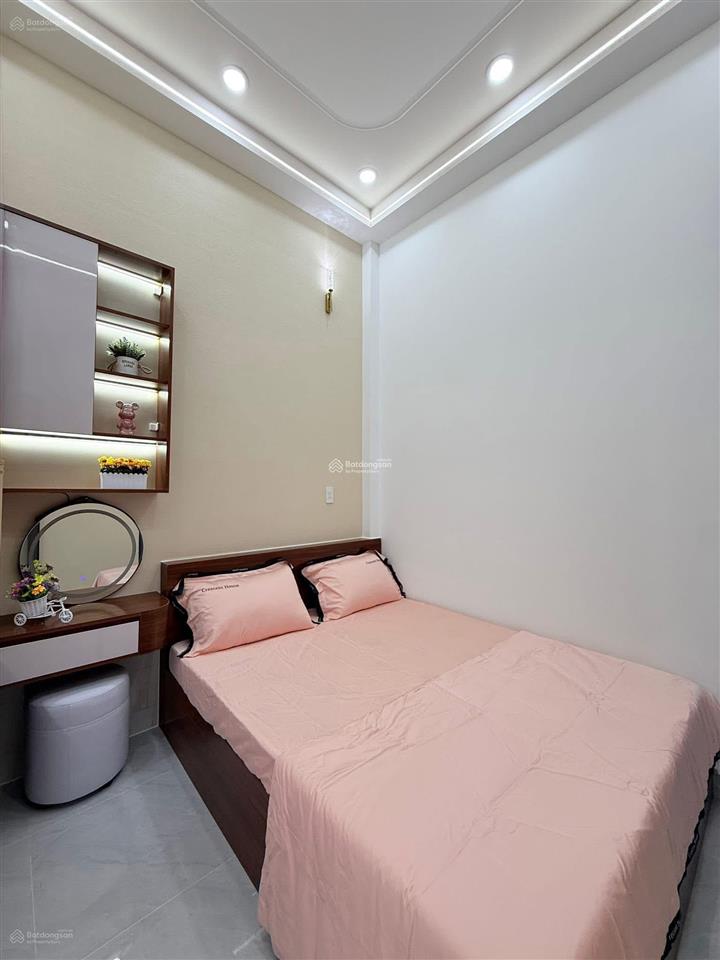 Em hào 0902 811 *** nhà huỳnh văn nghệ, quận tân bình  2 tầng, 2pn, 2wc  shr