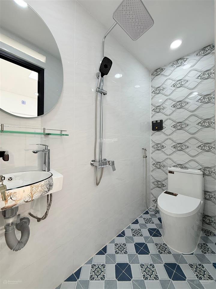 Em hào 0902 811 *** nhà huỳnh văn nghệ, quận tân bình  2 tầng, 2pn, 2wc  shr