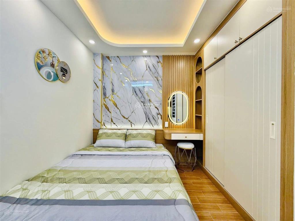 Em hào 0902 811 *** nhà 4.35tỷ tô hiến thành q. 10 4x9 (36m2) 4pn 3wc, hẻm 5m full nội thất  shr