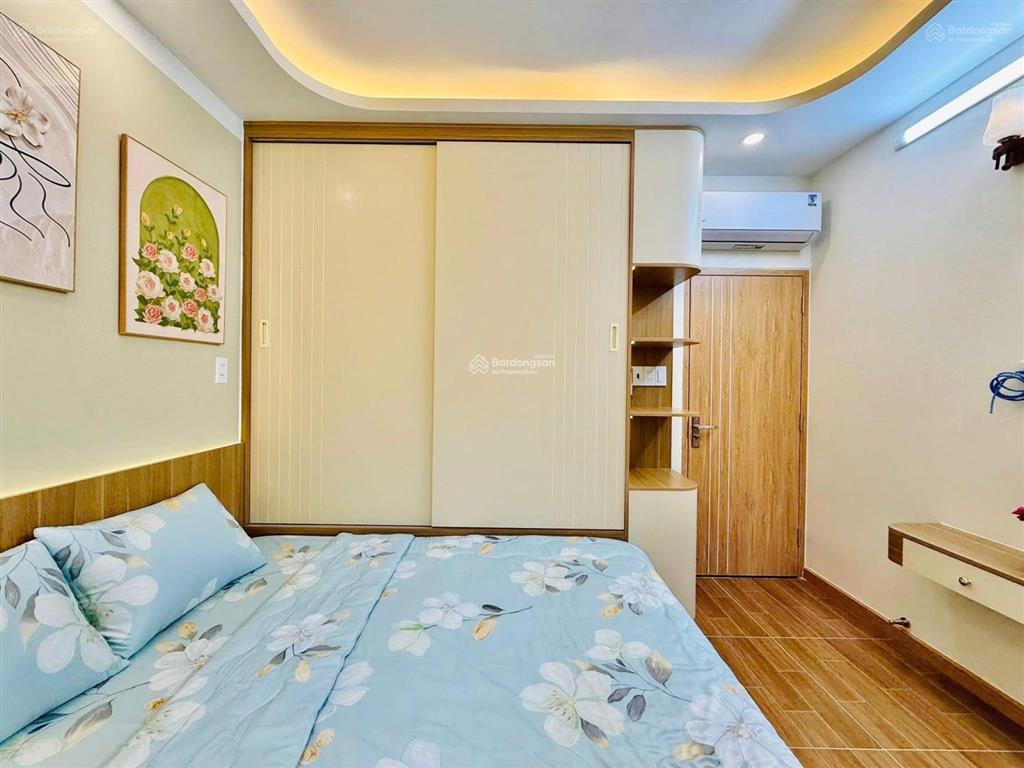Em hào 0902 811 *** nhà 4.35tỷ tô hiến thành q. 10 4x9 (36m2) 4pn 3wc, hẻm 5m full nội thất  shr