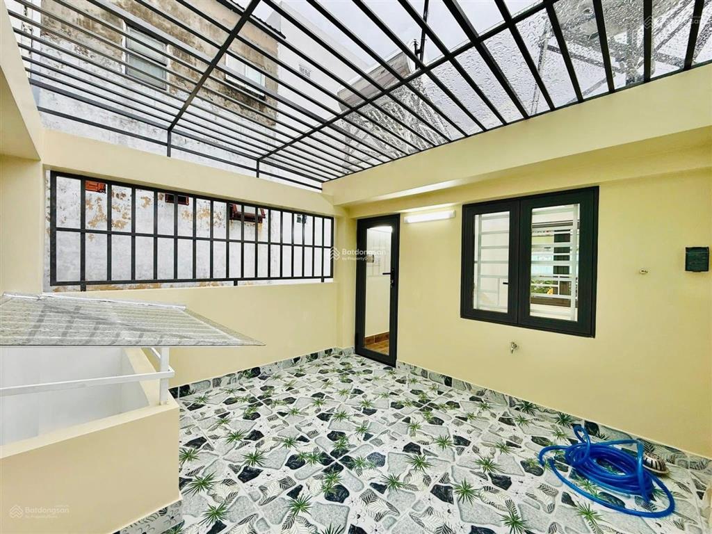 Em hào 0902 811 *** nhà 4.35tỷ tô hiến thành q. 10 4x9 (36m2) 4pn 3wc, hẻm 5m full nội thất  shr